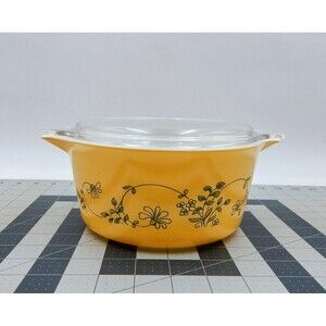 Pyrex Shenandoah Casserole Baking Dish 474-B Yellow W/Lid Green Floral 1.5 Liter